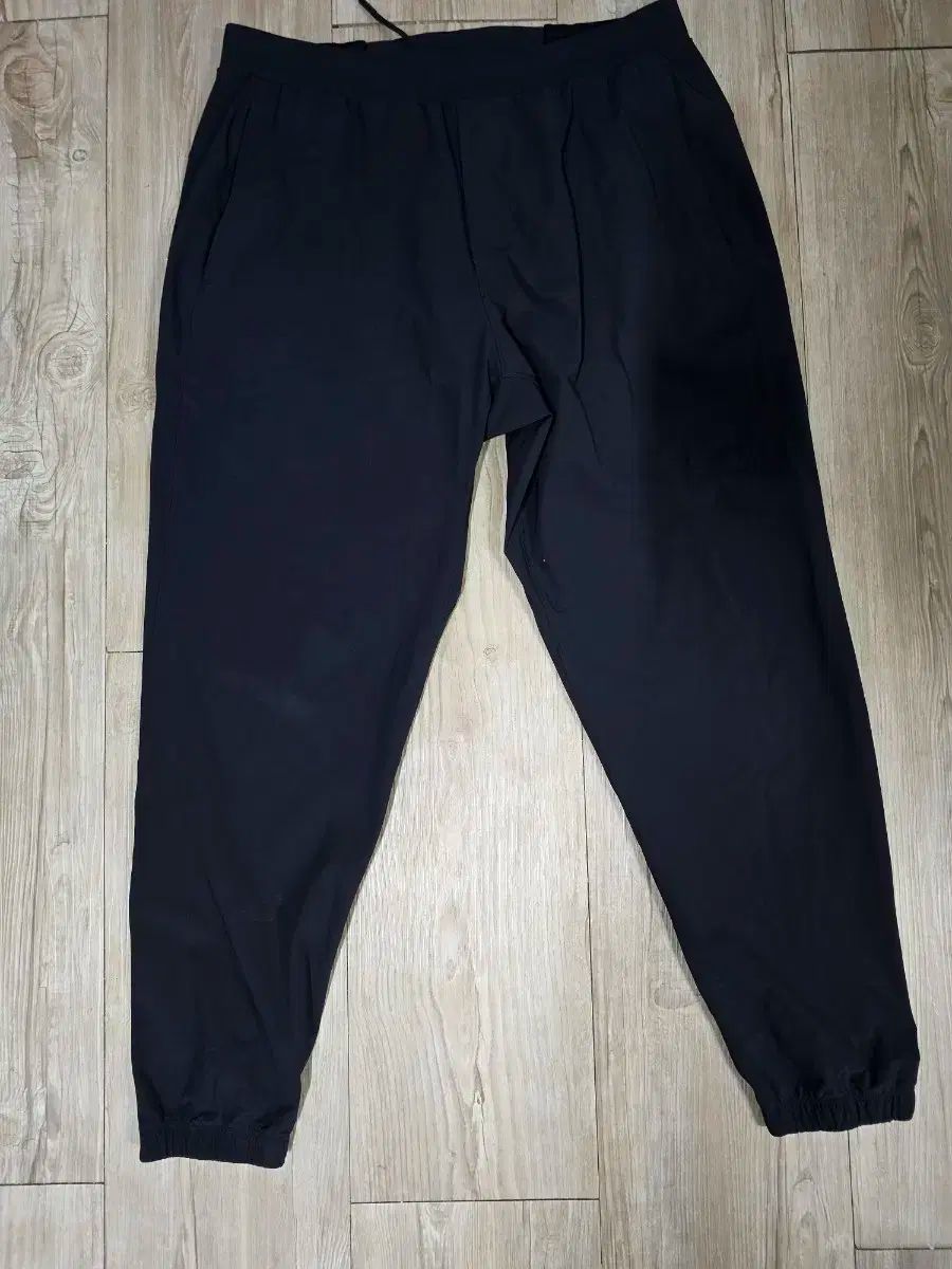 L lululemon ルルレモン サージジョガー