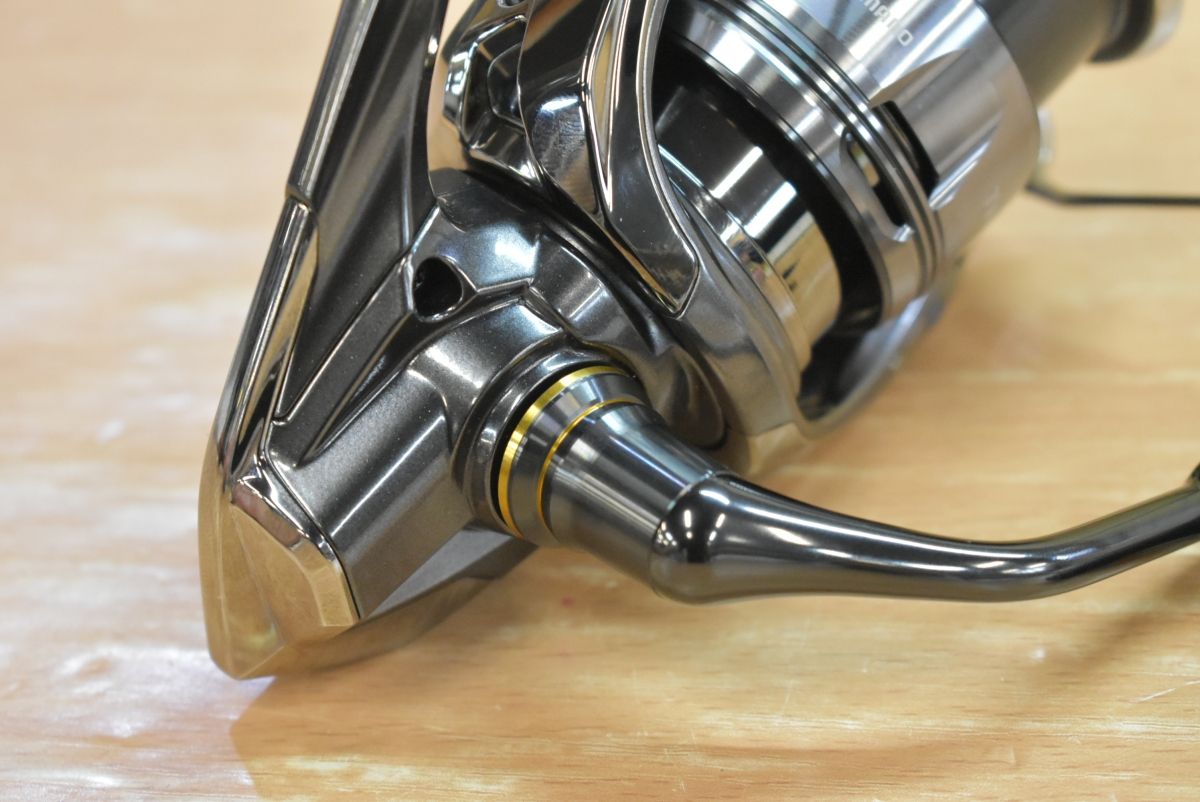 シマノ 24 ツインパワー 4000MHG スピニングリール SHIMANO TWINPOWER