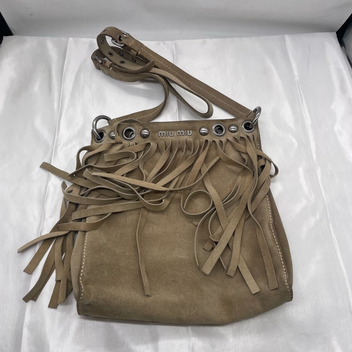miu miu スエード フリンジ ショルダーバッグ