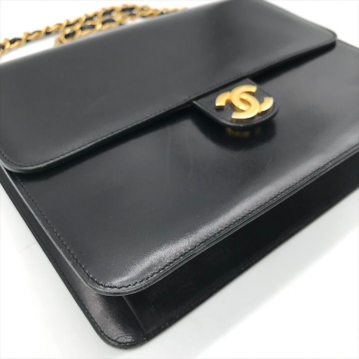 CHANEL シャネル