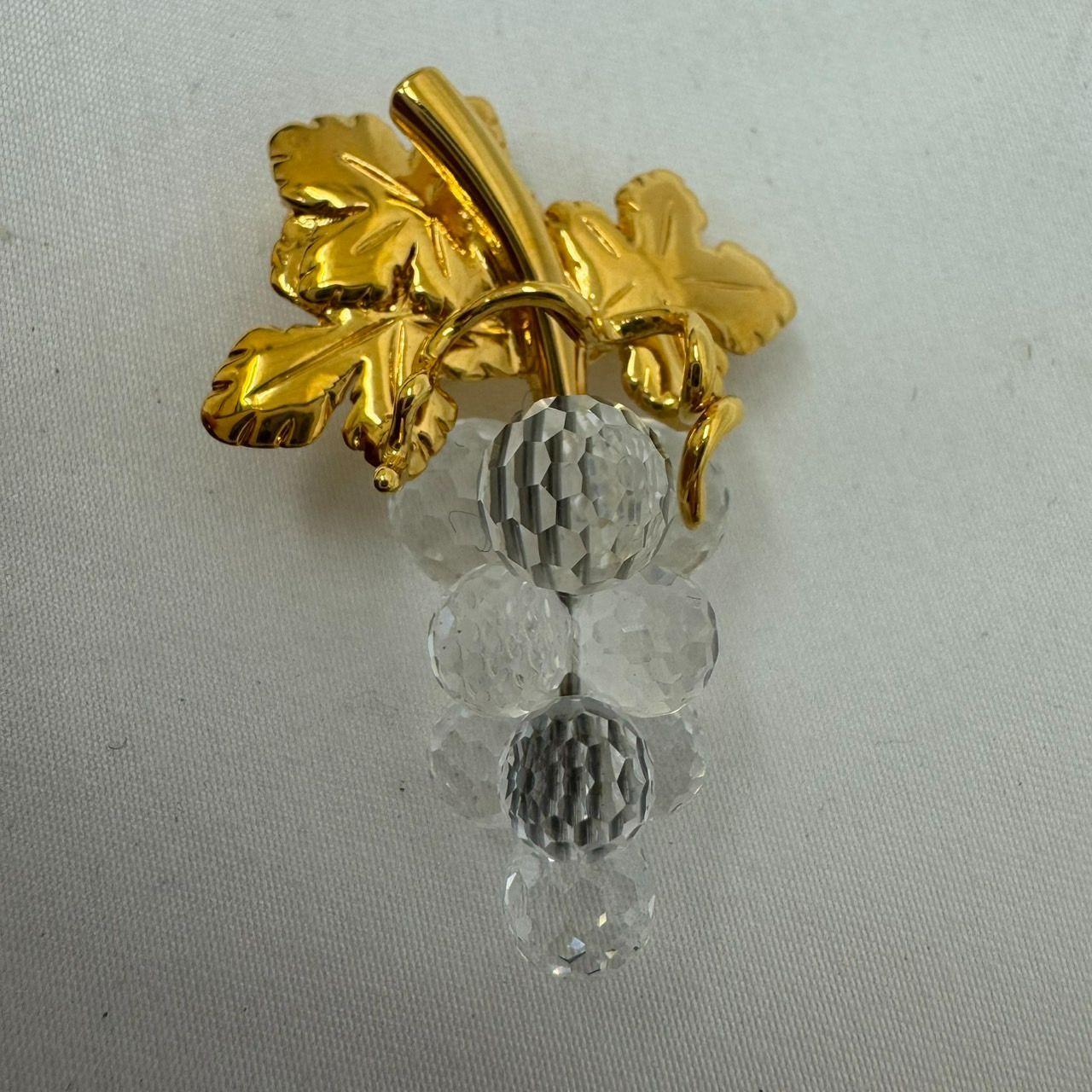 SWAROVSKI - swarovski スワロフスキー 蜂 BEE ブローチの通販