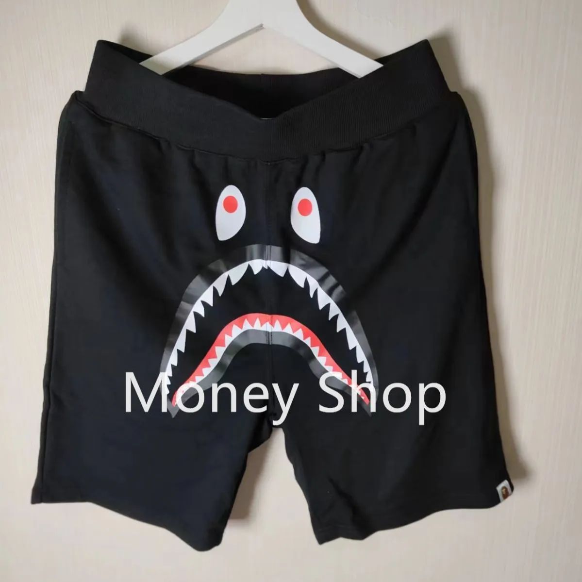 【値下】A BATHING APE アベイシングエイプ Shark シャークハーフパンツ ブラック