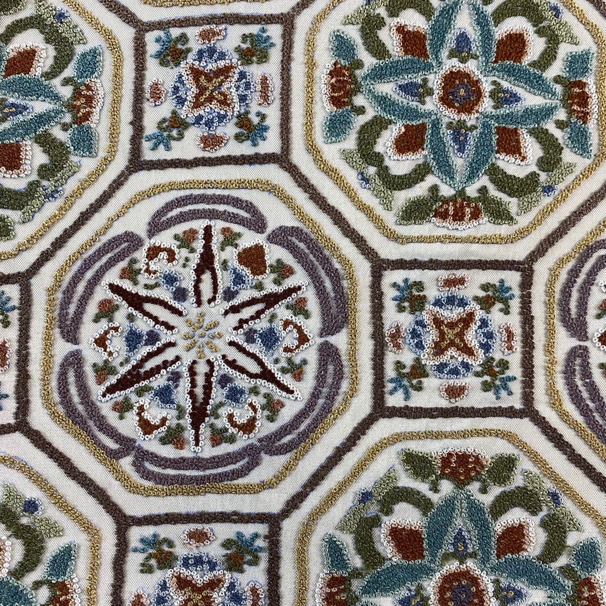 袋帯 華文 相良刺繍 ベージュ 六通 正絹