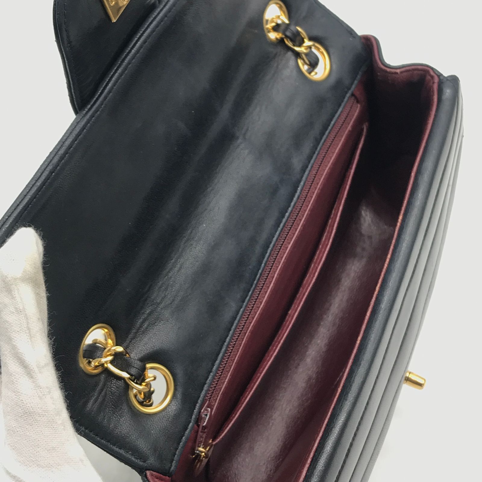 良品 CHANEL シャネル マドモアゼル ココマーク ラムスキン ターンロック ショルダー バッグ ブラック k3540 CHANEL - 良品 CHANEL シャネル マドモアゼル ココマーク ラムスキン