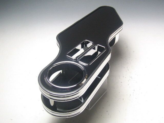 サイドテーブル運転席側