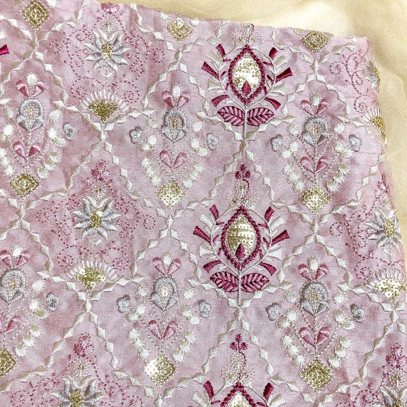 インド刺繍生地 【k9】97cm×40cm 刺繍部分 ピンク 花柄 ファブリック 