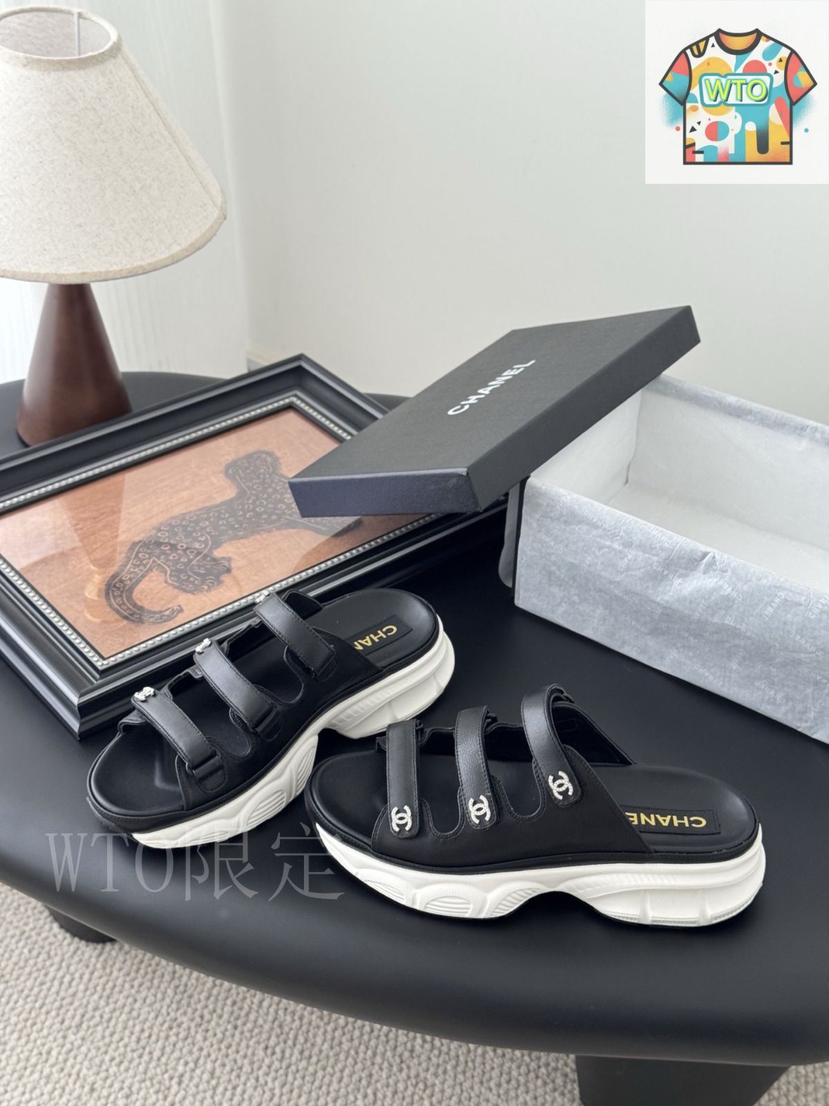 ★25メティエダール★【CHANEL】シンプルなのに映えるサンダル org.jpg
