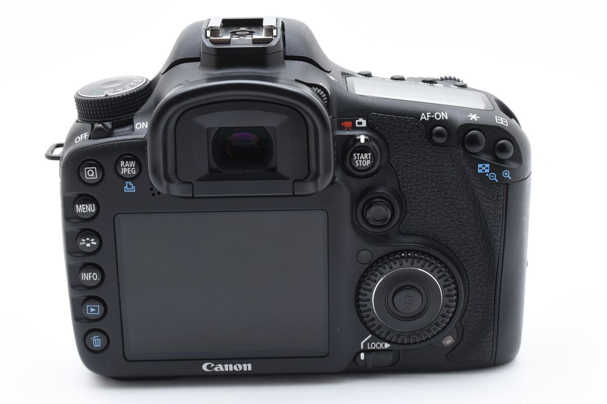 ショット数34600回 美品 Canon EOS 7D 充電器付き 付属品多数