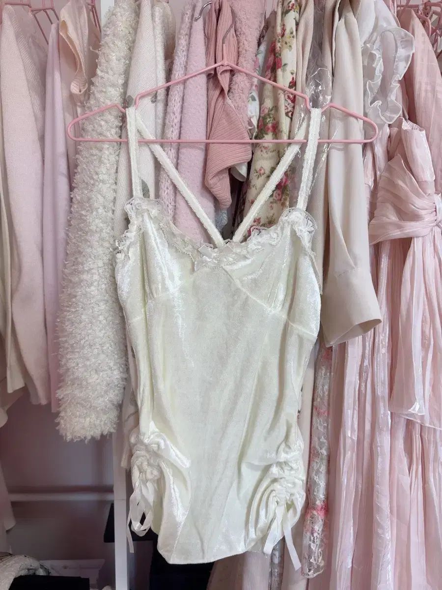 衣類リズリサONE