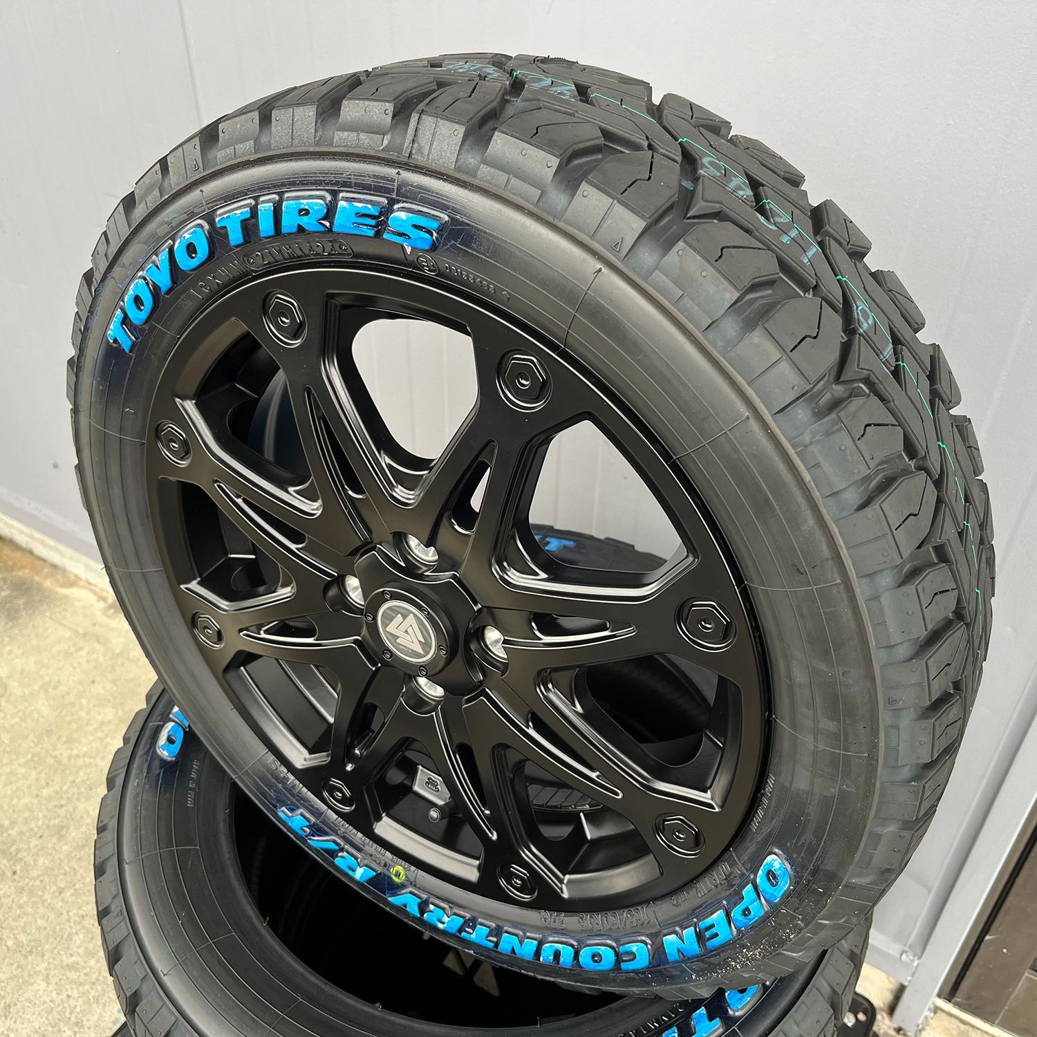 サマータイヤ【ダイハツ】ハイゼットジャンボ 15インチ 165/60R15 TOYO 