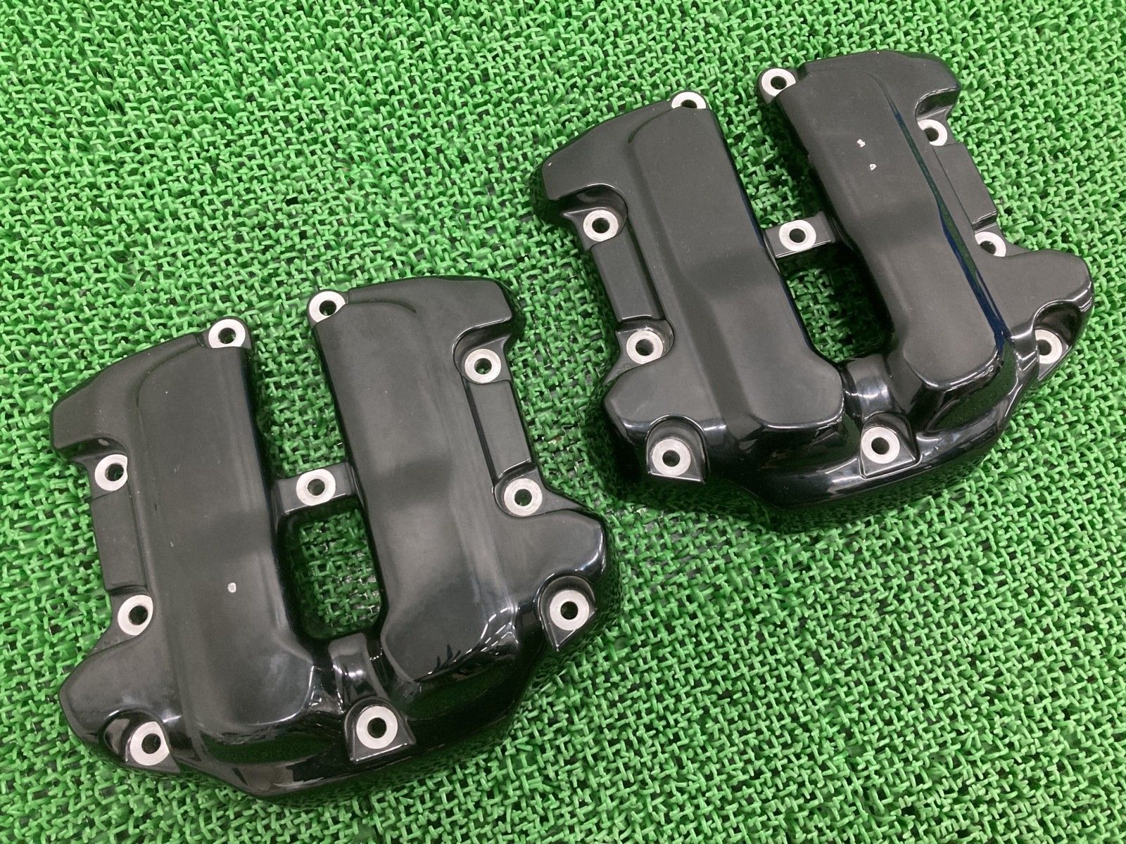 M8ソフテイル M8ツーリング エンジンカバー 黒 25700371 ハーレー 純正