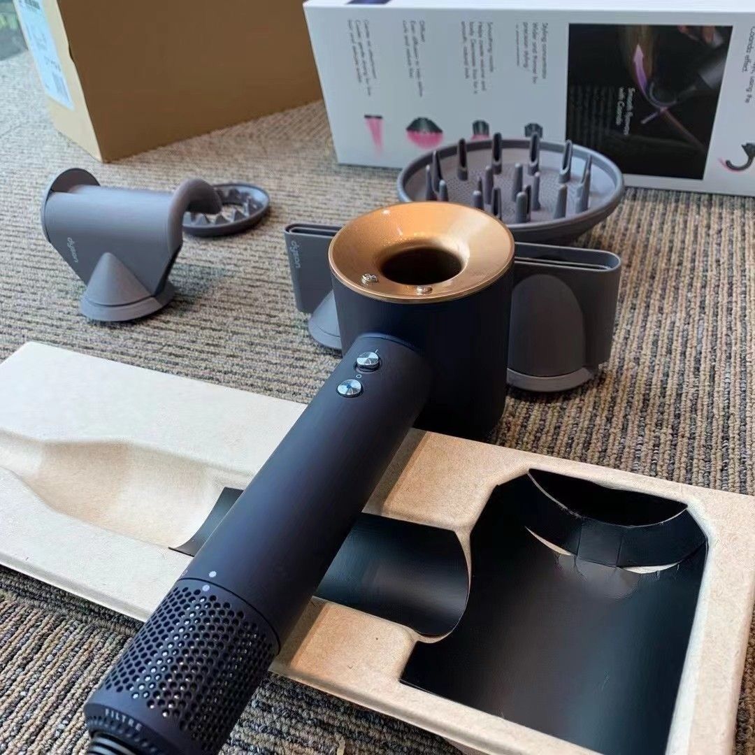 新品未開封 ダイソン ドライヤー HD08 ピンク（△Dyson ダイソン