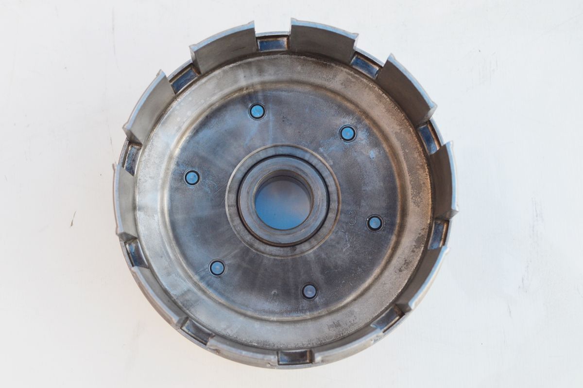 旧CB 400fクラッチハウジング美品！ HONDA CB400F クラッチハウジング 中古品 当時物 (HONDA・CB400F