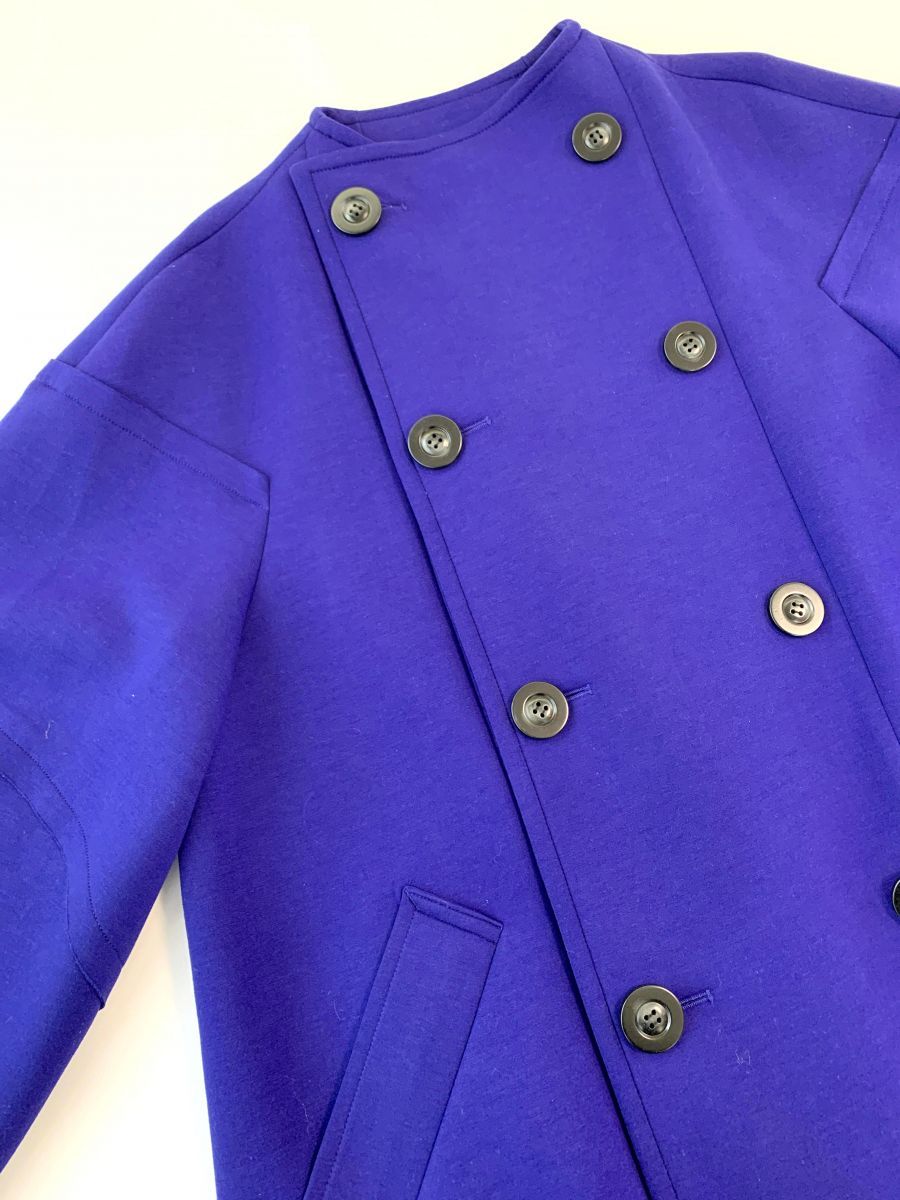 美品 UN3D. アンスリード 定価53900円 コクーンカット ノーカラー