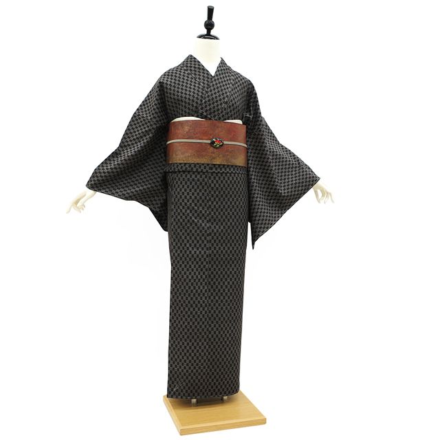 美品　夏大島　着物　現代　本場大島紬 縦横　正絹　泥染　シンプル　157 新古品】 本場大島紬 着物 大島紬 未使用 正絹 袷 大迫織物 薩摩