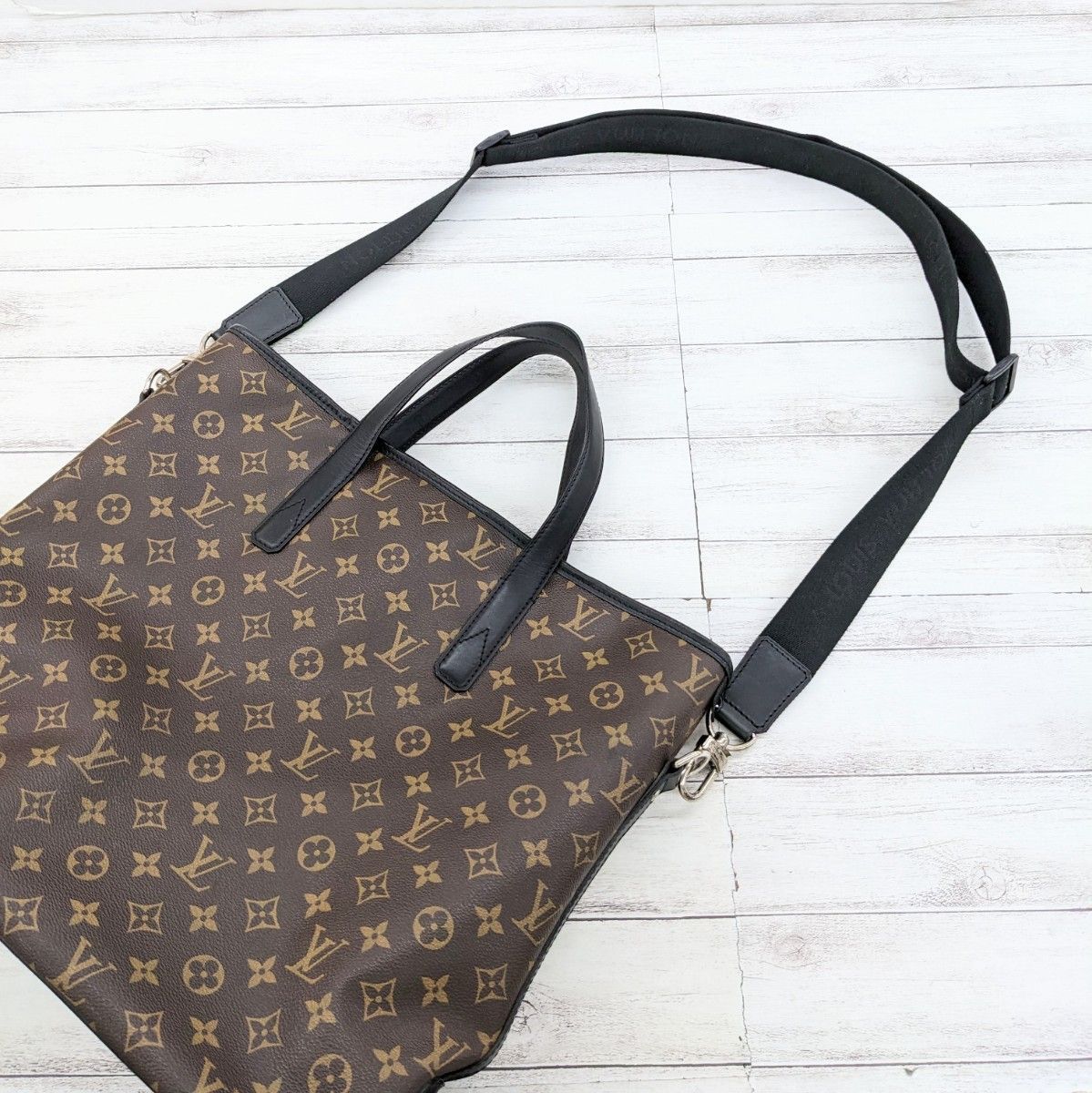 当店だけの 正規品 LOUIS VUITTON ルイヴィトン M56708 モノグラム