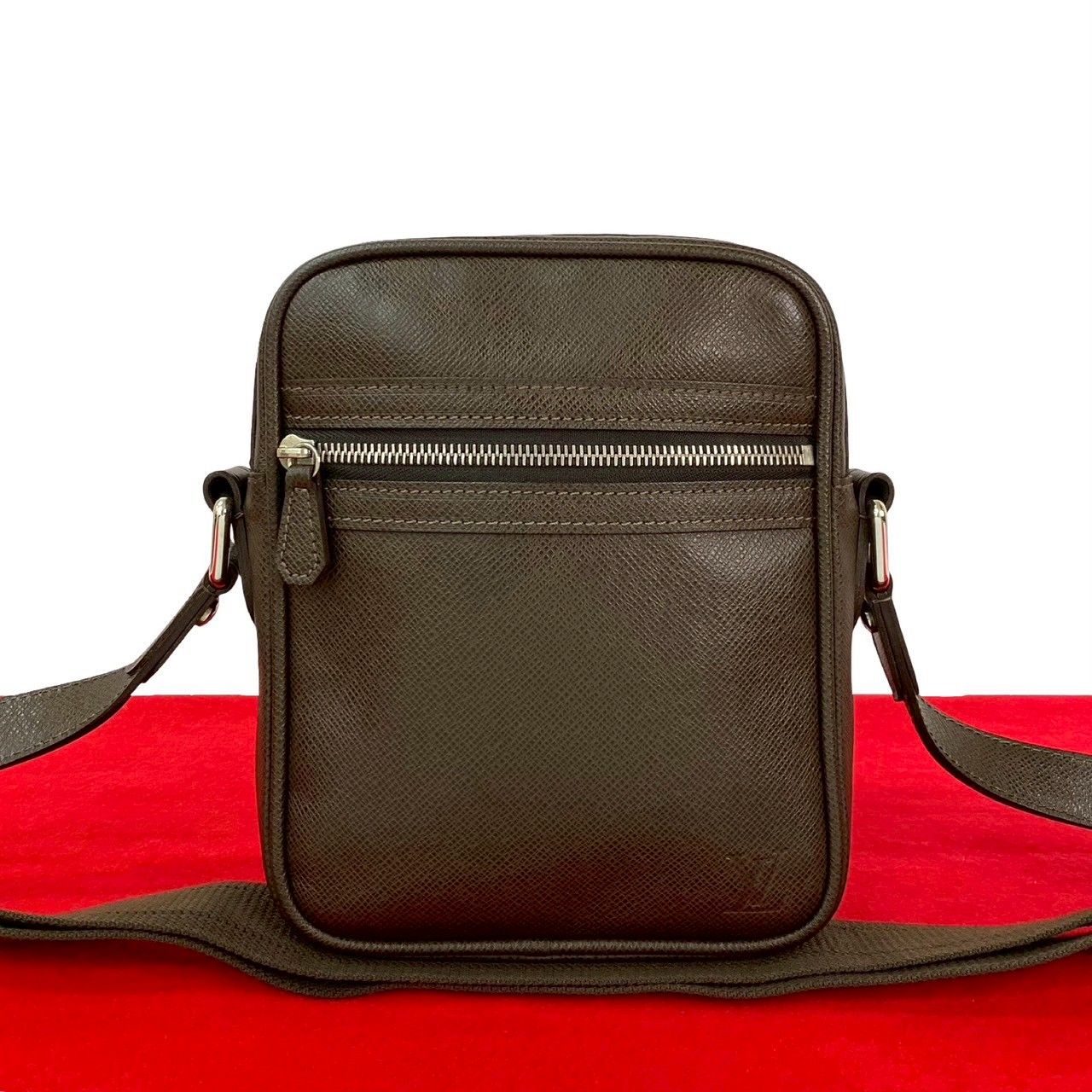 LOUIS VUITTON(ルイヴィトン) / ディミトリ_タイガ/ショルダーバッグ