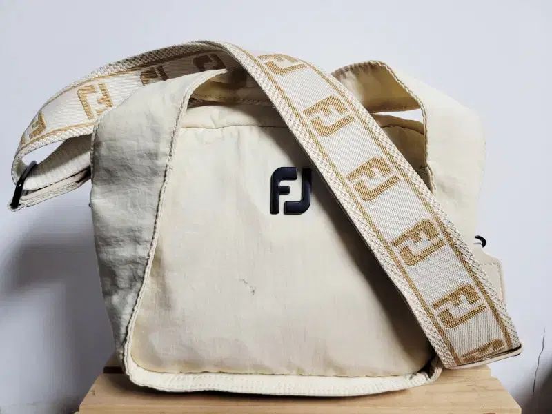 footjoy フットジョイ アイボリーベージュ プラダット ゴルフ ショッパーバッグ クロスバッグ