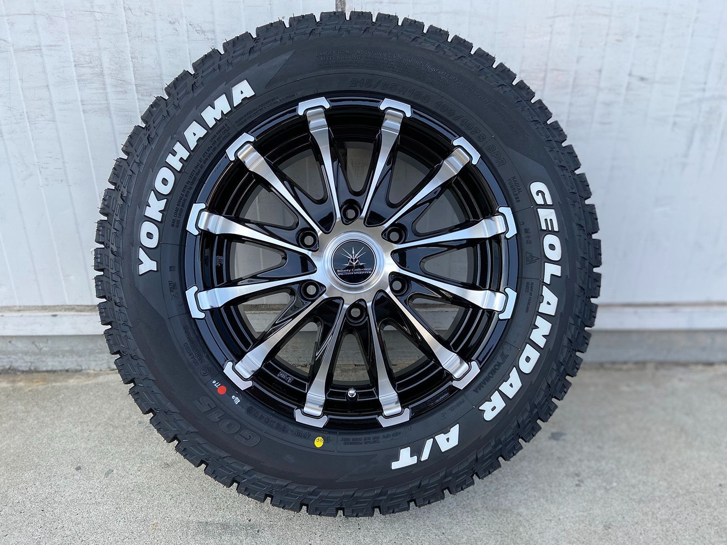 632 Yokohama 16インチ ホイール・タイヤ4本セット ハイエース ハイエース 新品タイヤホイール4本セット16インチ レジアス