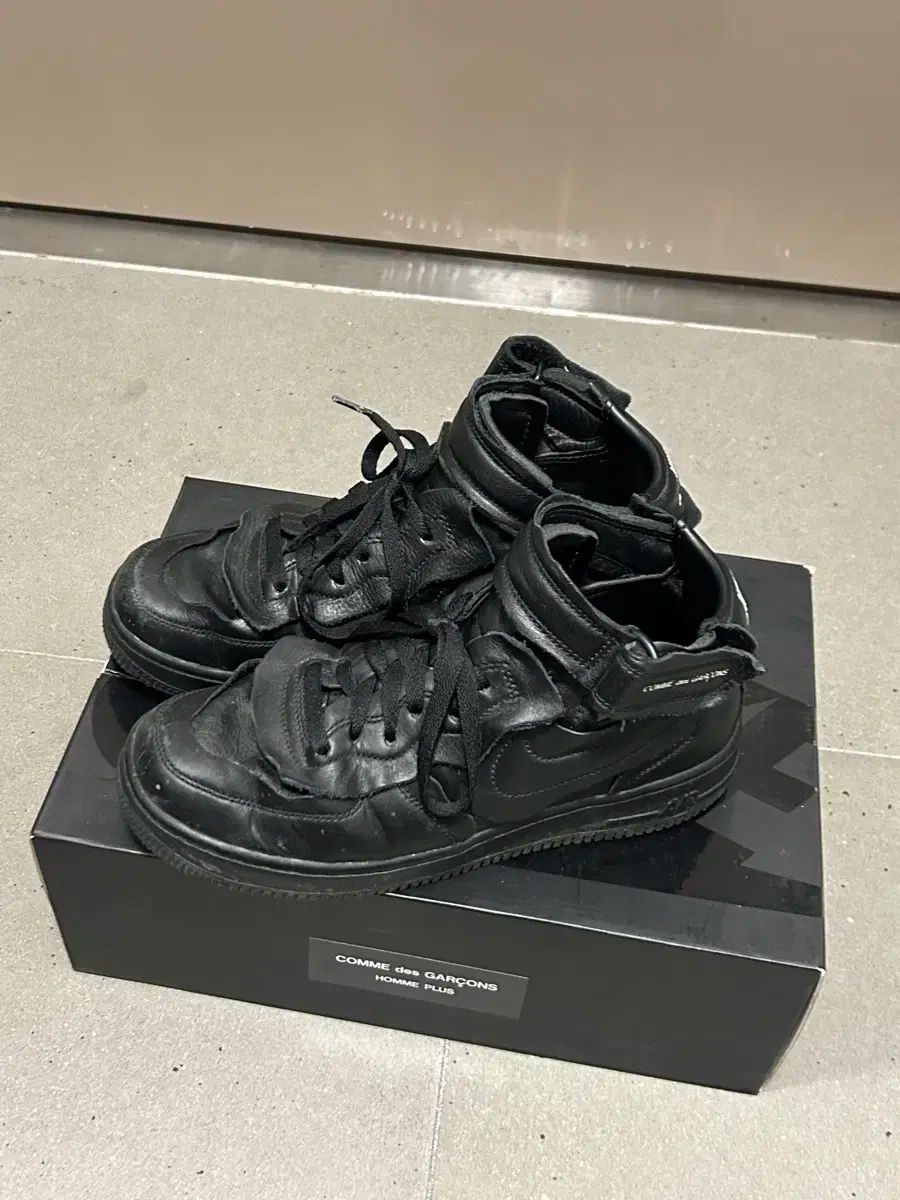 NIKE ナイキ エアフォース 1 ミッド 黒 COMME des GARCONS コム デ ギャルソン