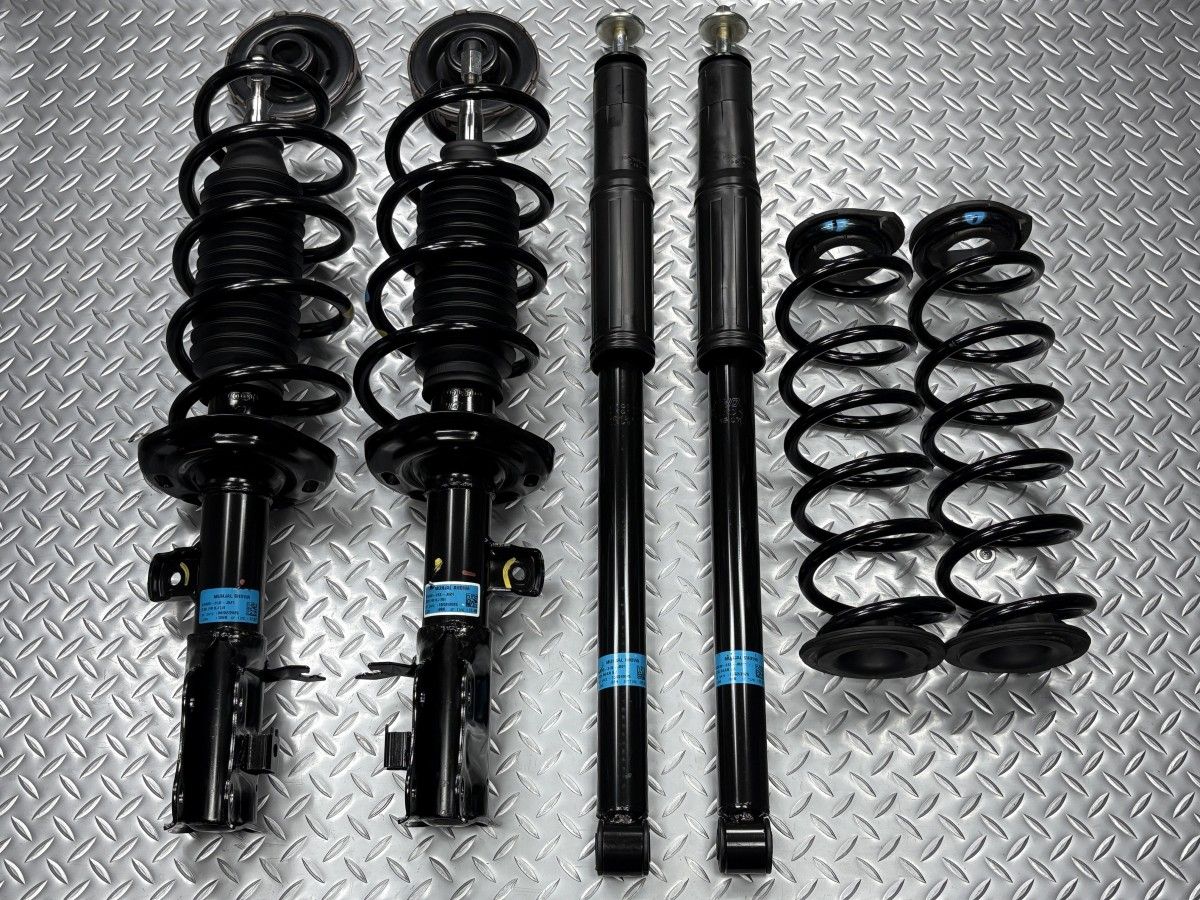 送料無料DG5 ホンダ WR-V 純正 サスキット 品番51610-31X-J021|51620-31X-J021|52610-31X-J021 ショックアブソーバー 25060054