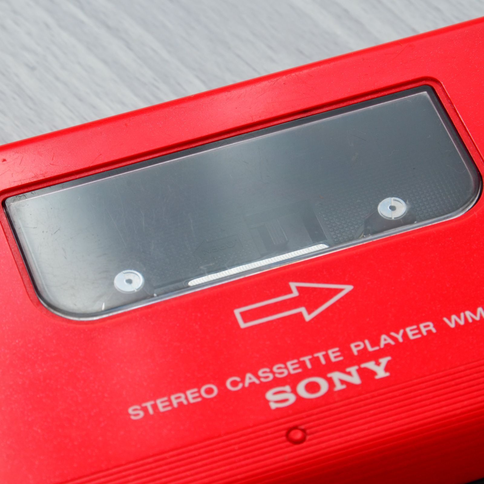  SONY WALKMAN WM 2 カセットウォークマン レッド ケース付 整備済 TY 376 カセットプレーヤー ポータブルプレーヤー