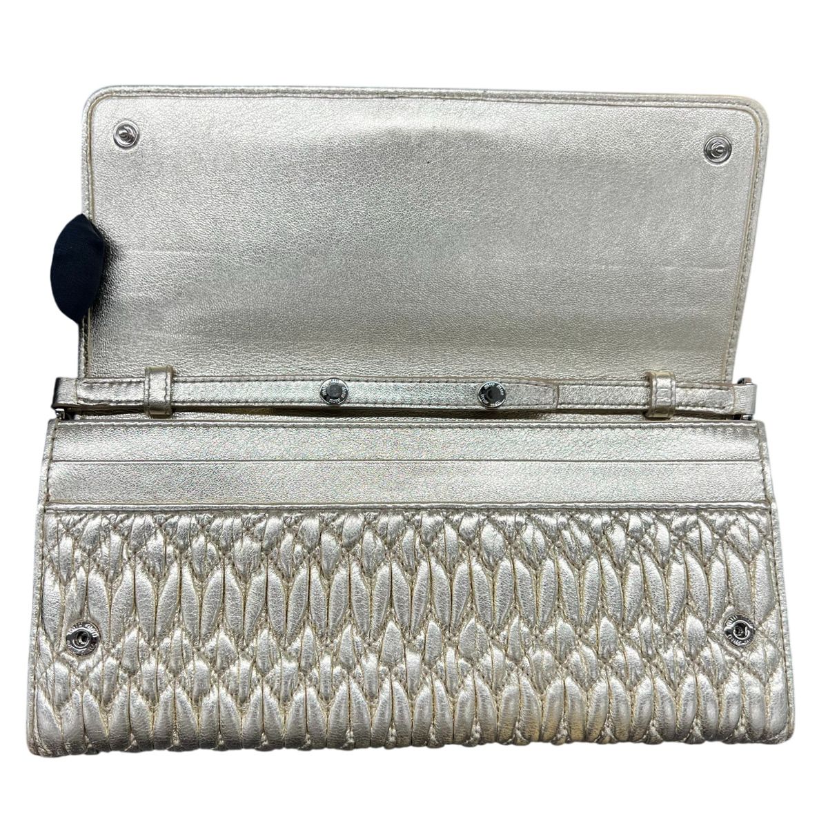 Miu Miu 黒 ナッパクリスタルビジューパーティーバッグ クラッチバッグ