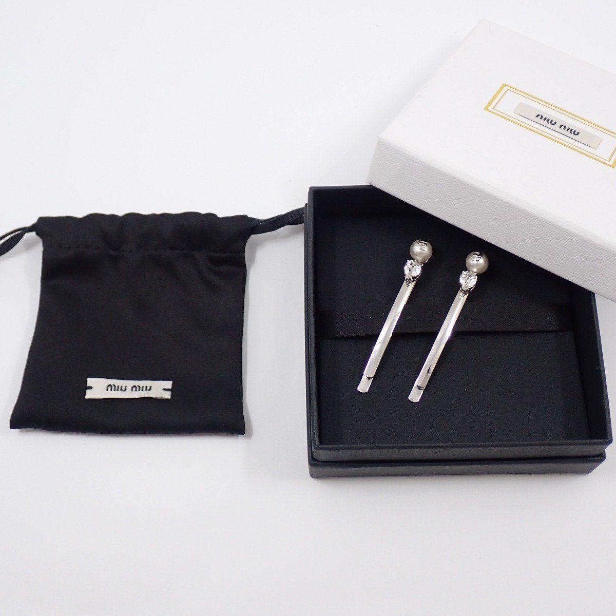 ミュウミュウ ロゴ ネックレス GP ラインストーン フェイクパール