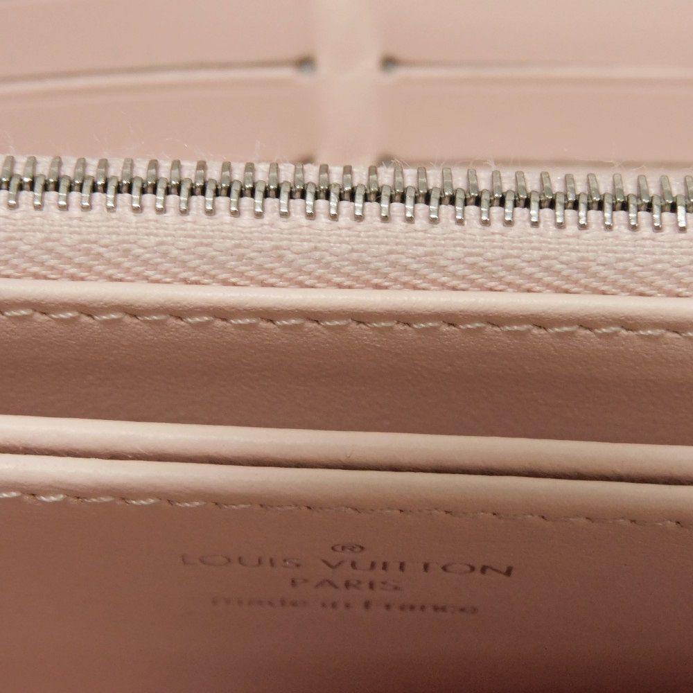 LOUIS VUITTON ルイ・ヴィトン ジッピーウォレット 現行 LVロゴ  