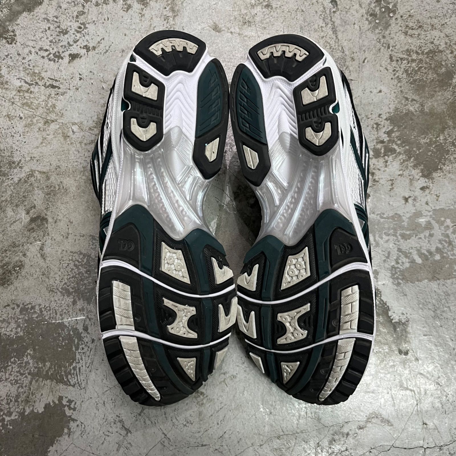 asics GEL-NIMBUS 10.1 ゲルニンバス ローカットスニーカー