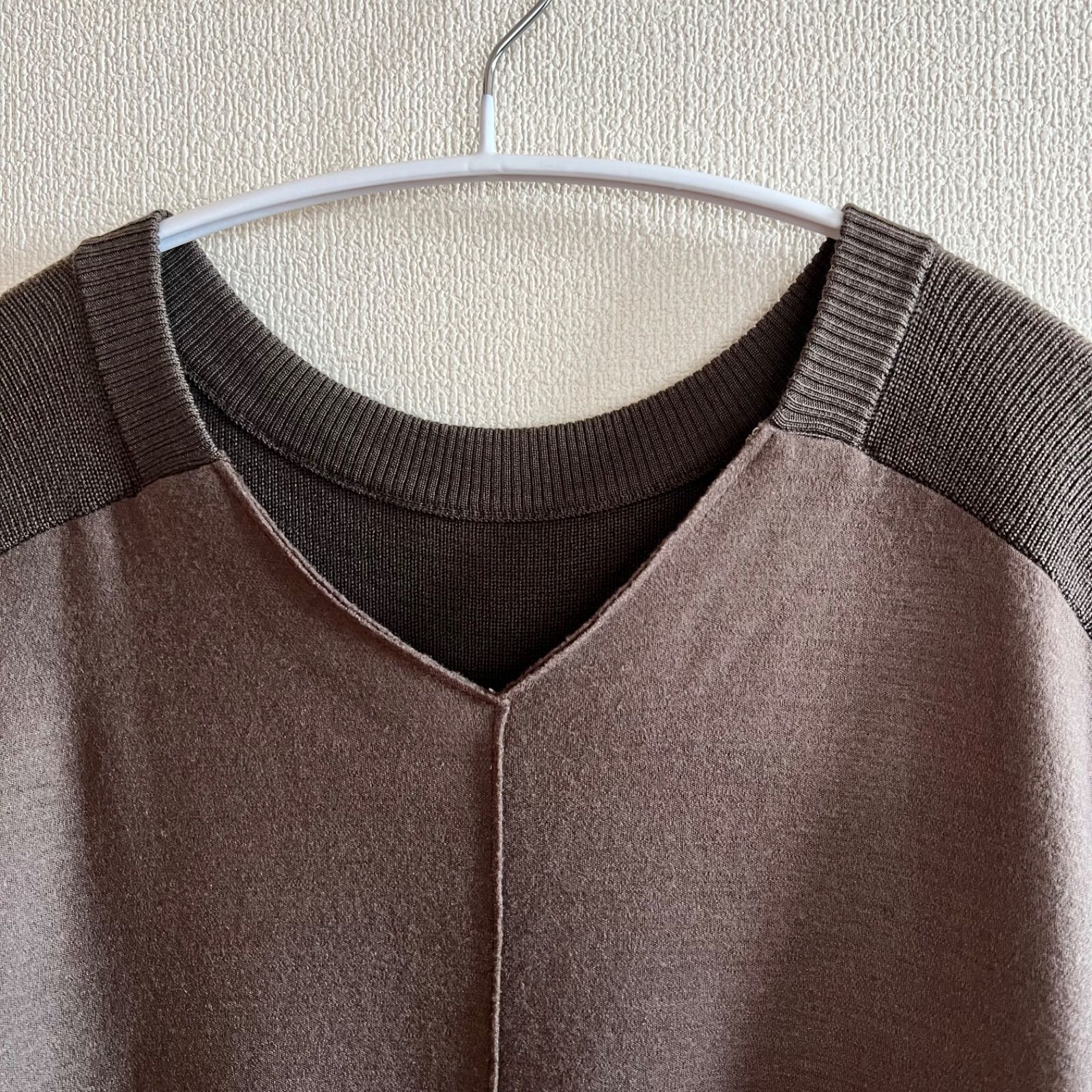 新品未使用 23区 リブコンビスムースVネックニットワンピース 40 23区 リブコンビスムースVネックニットワンピース - メルカリ