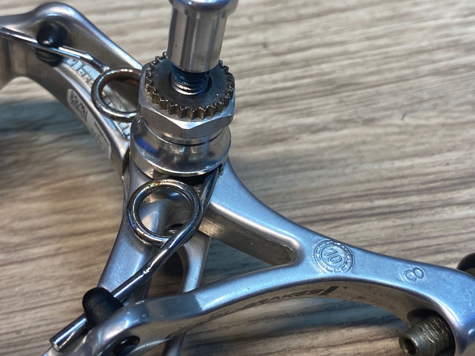 Campagnolo Athenaブレーキキャリパー。表と裏 Campagnolo Athena ブラック キャリパーブレーキ - メルカリ