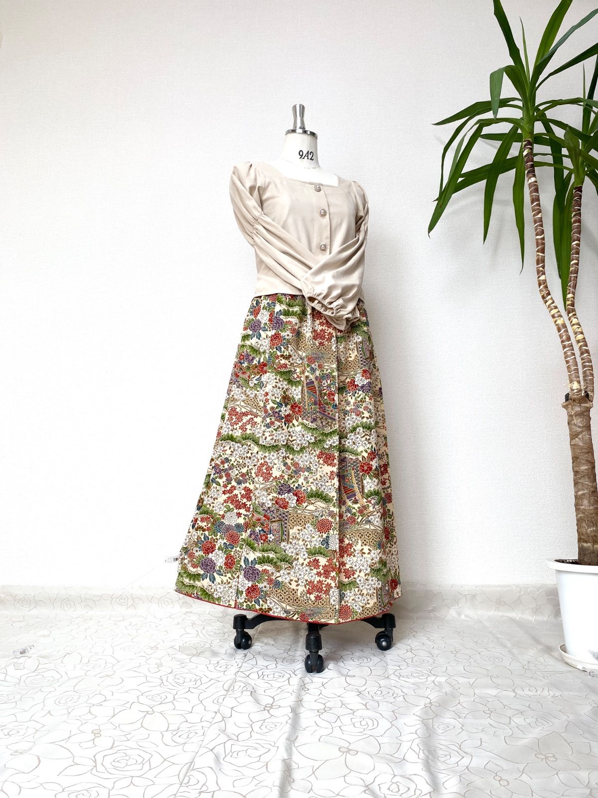 大人 着物スカートフリーサイズ着物リメイクウエストゴムロングスカートフリーサイズ みハンドメイドNO.5705