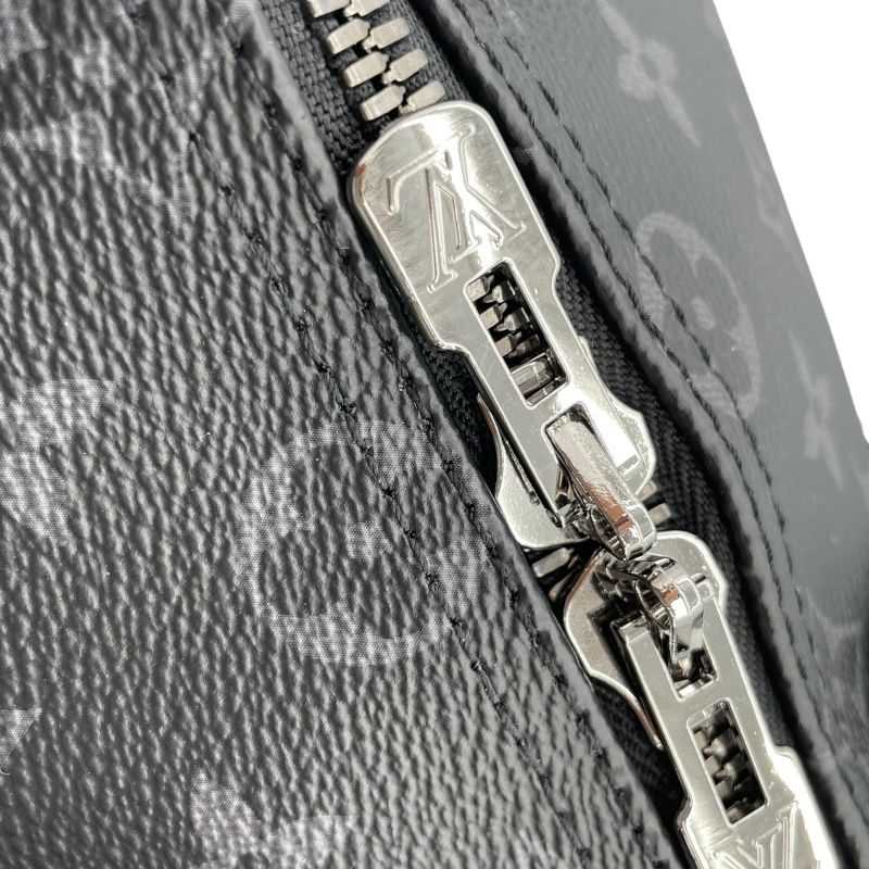 Louis Vuitton エクリプス M40569キーポル バンドリエール45 ルイ・ヴィトン LOUIS VUITTON キーポル・バンドリエール45