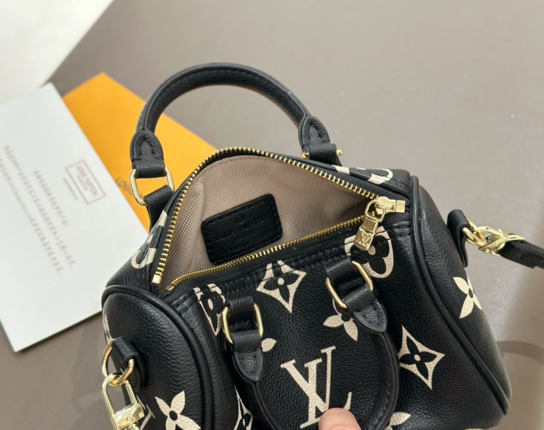 VUITTON