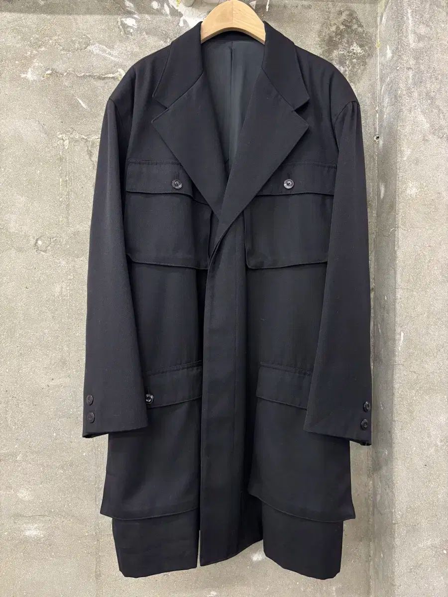 Yohji Yamamoto Yohji Yamamoto(ヨウジ ヤマモト) 砲兵 マン 黒 コート