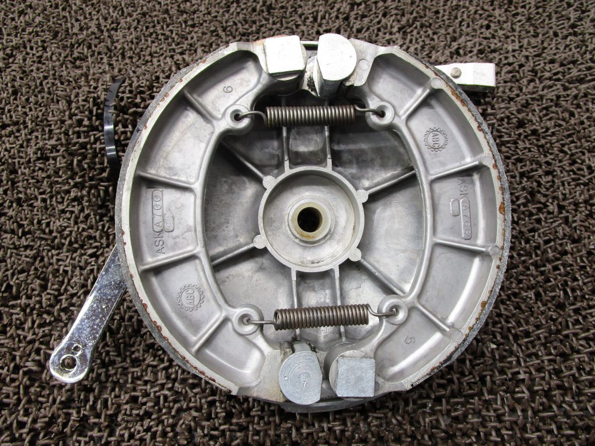 CBM72 フロントブレーキドラム ▲A5715 CBM72 ホンダ CBM72E ドリーム キャブ車 TYPE2