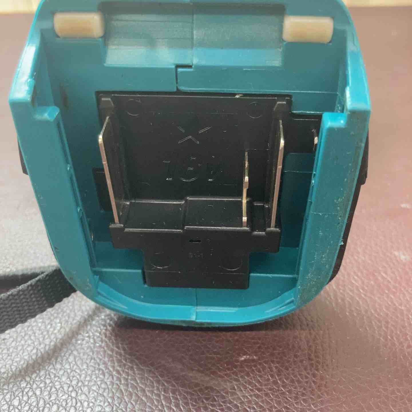 おまけバッテリー1個付属