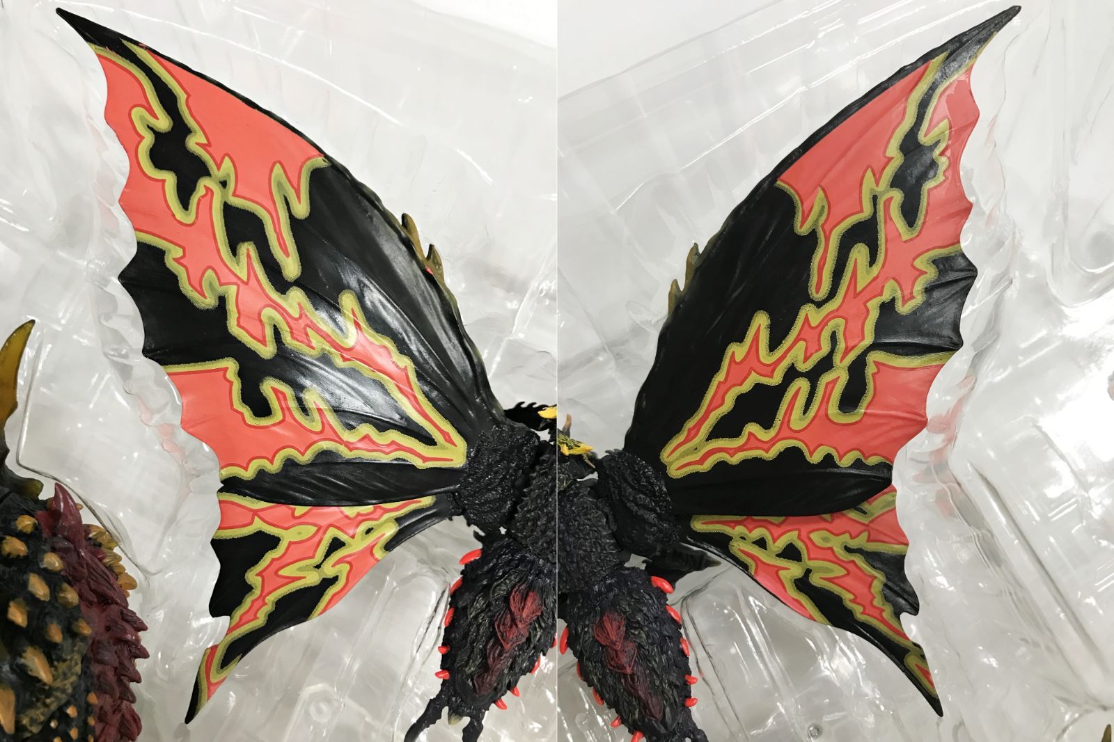 30.【開封】S.H.MonsterArts バトラ(成虫)＆バトラ(幼虫