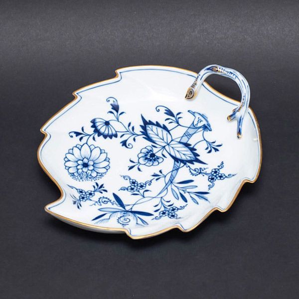 マイセン ブルーオニオン（金彩） リーフディッシュ（22cm） セール中