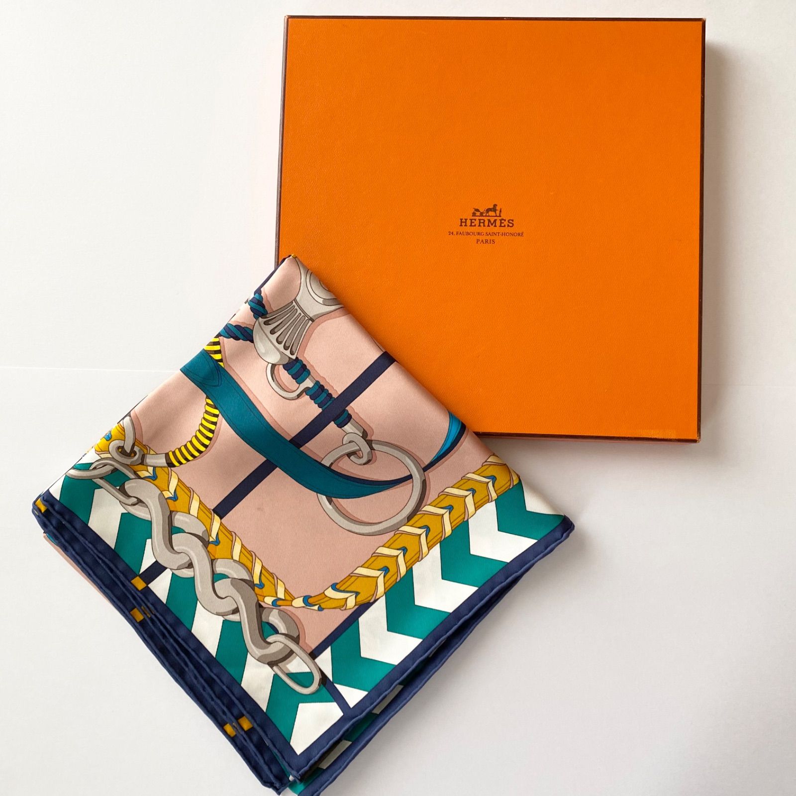 HERMES エルメス カレ90 スカーフ Panoplie Equestre 乗馬の装具