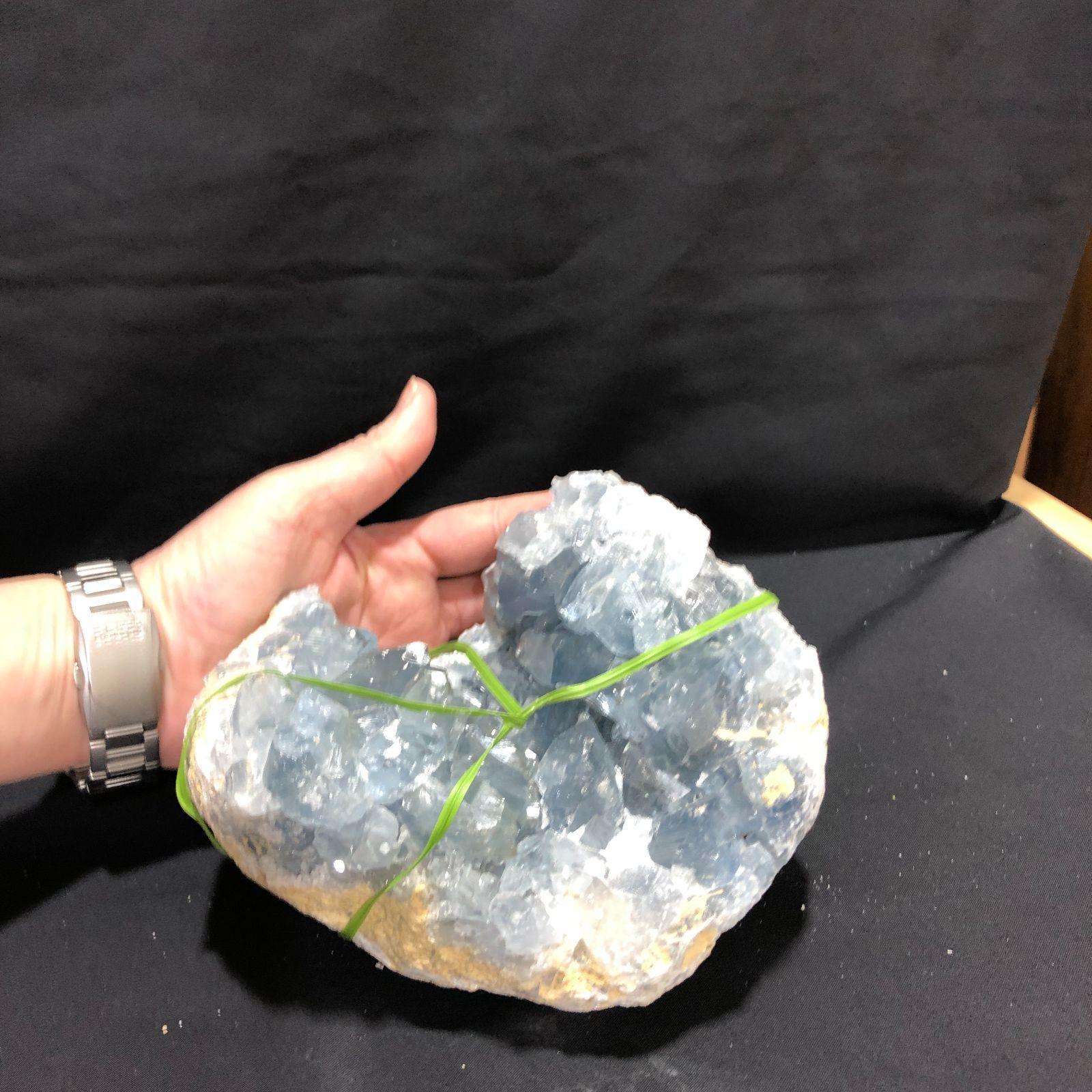  セレスタイト原石 マダガスカル産 収納ラック 置物 インテリア小物