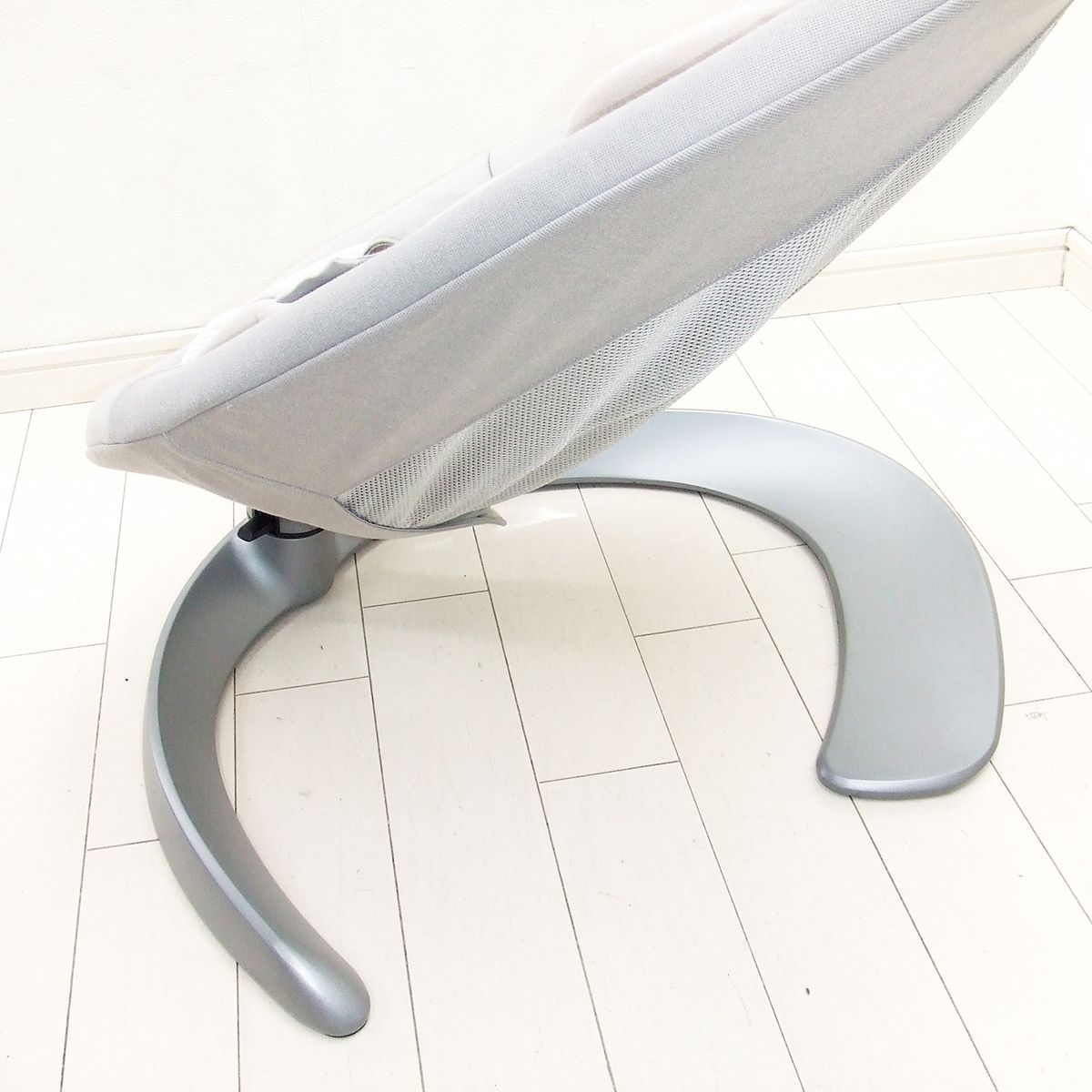 ベビー家具・寝具 綺麗 横揺れバウンサー nuna ヌナ LEAF grow リーフ 