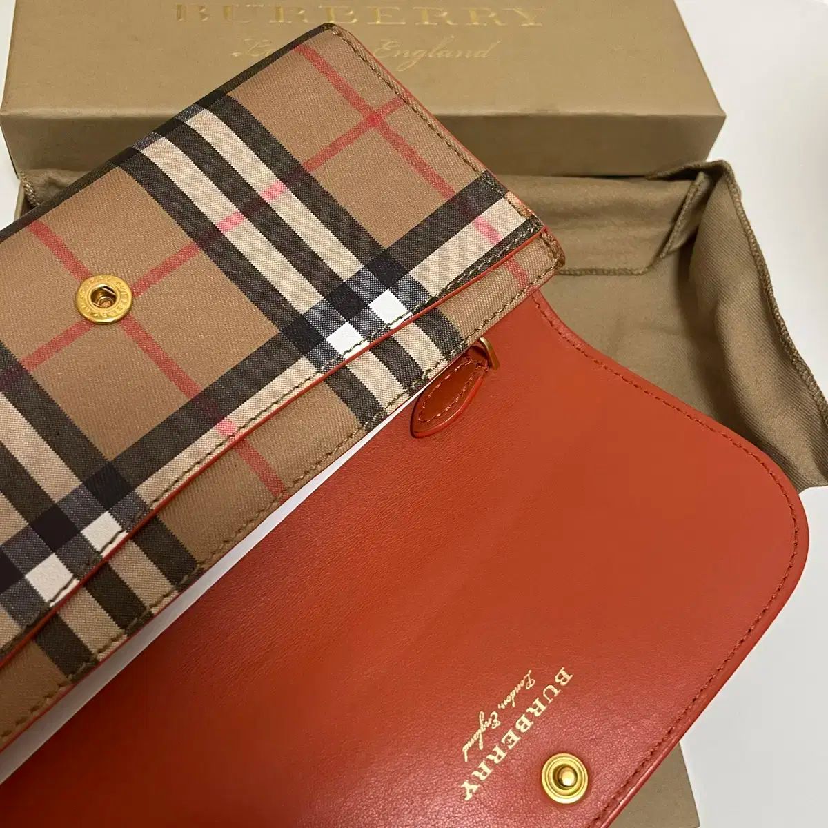 【雷市場（ポンジャン）商品韓国直送】 Burberry(バーバリー) ヴィンテージ チェック ハルトン 長財布 （ 4073427 ） 正規品