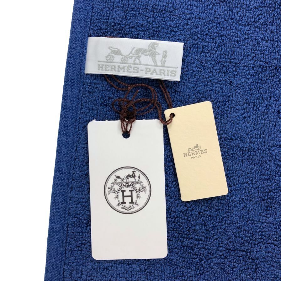 HERMES ネイビー ハンカチ Hロゴ