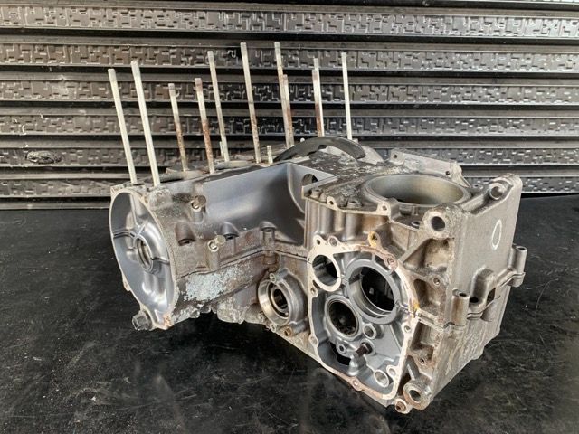 KAWASAKI ゼファー400  クランクケース、ボルト set