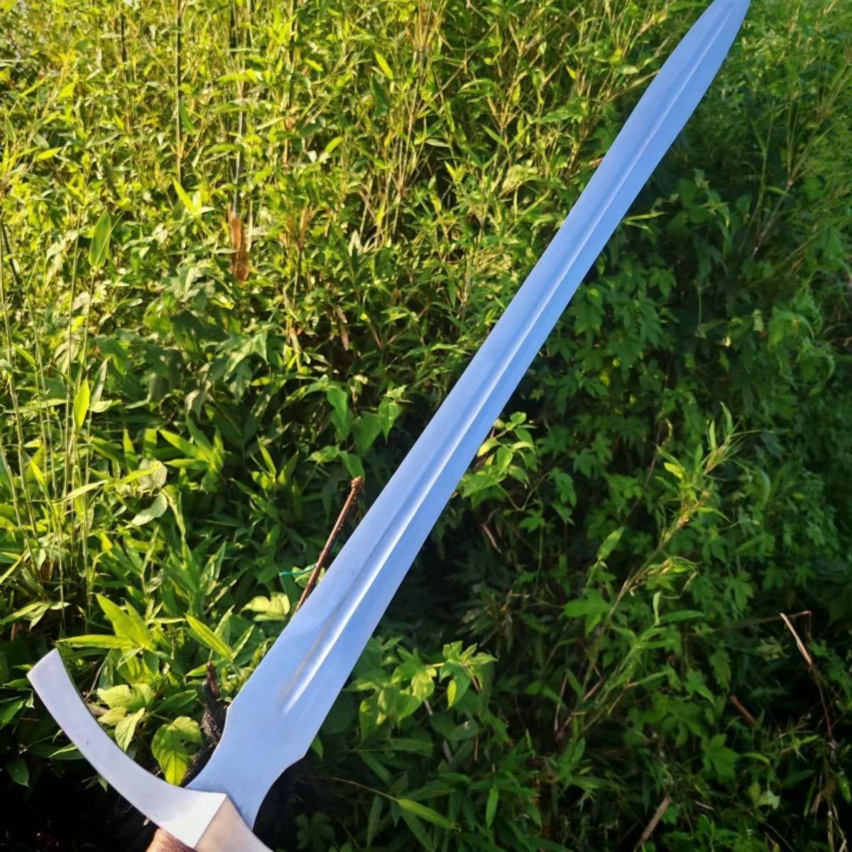 トラ茎ヨーロッパ剣十字西洋剣 模造刀 居合刀 武士道 武蔵 鑑賞用 手鍛造打 トラ茎ヨーロッパ剣十字西洋剣 模造刀 居合刀 武士道 武蔵 鑑賞用 手