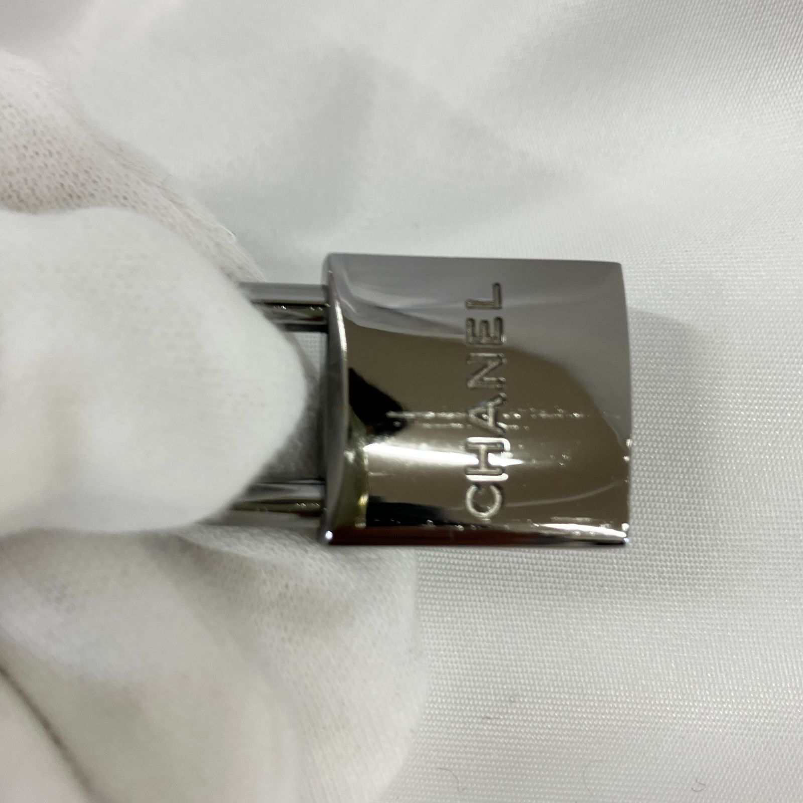 CHANEL シャネル