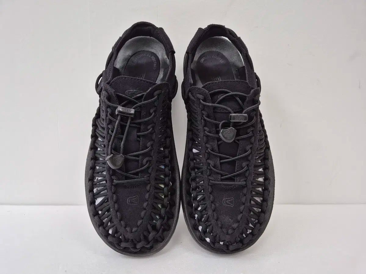 KEEN キーン