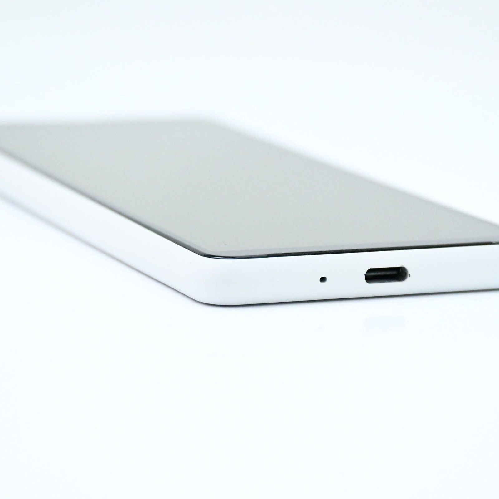 美品＊電池良好】SIMフリー au Xperia 10 III SOG04 ホワイト
